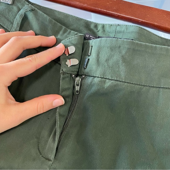 Maurice’s Size 2 Green Scalloped Hem Shorts - Picture 6 of 12